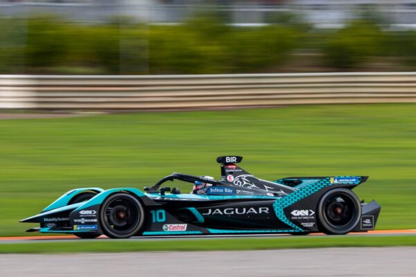 Warsztat Samochodowy Poznań - Qservice WWM 01 3